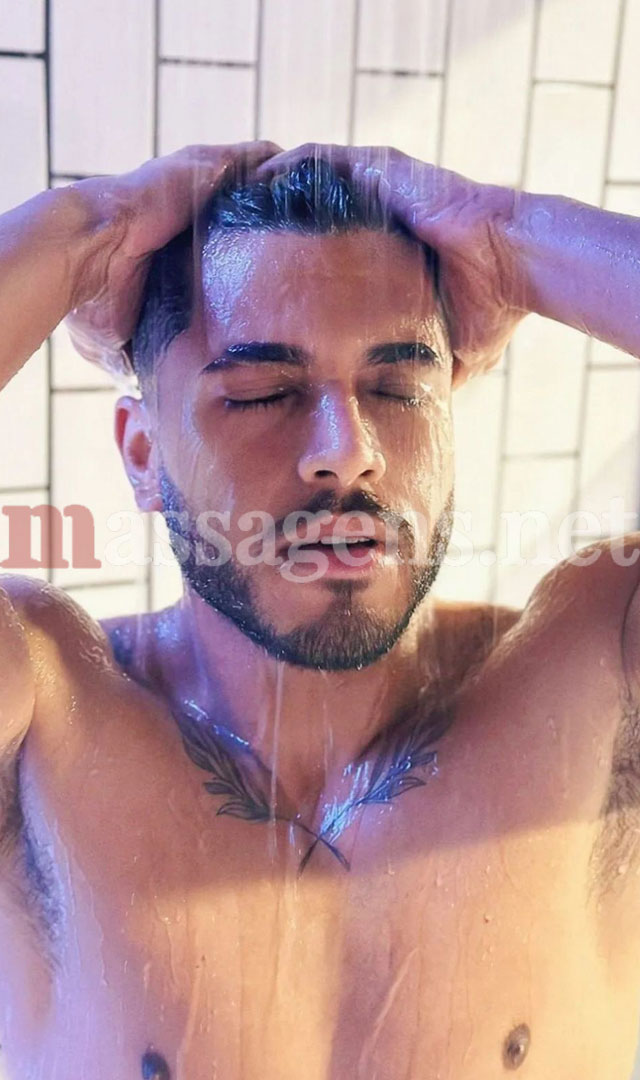 Foto vertical Massagista Bruno