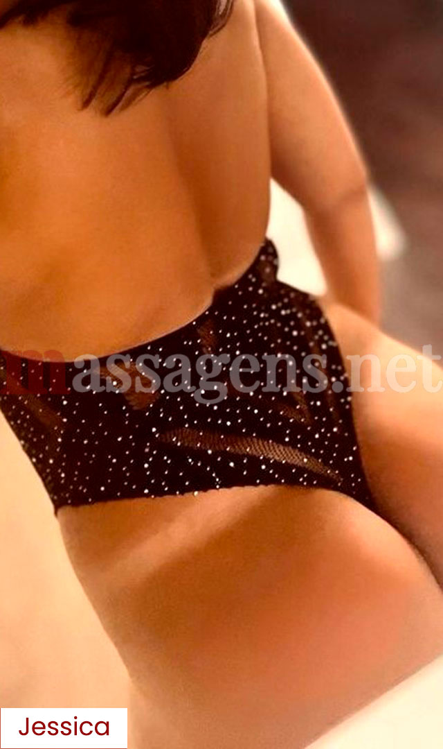 Foto vertical Massagista Alma spa