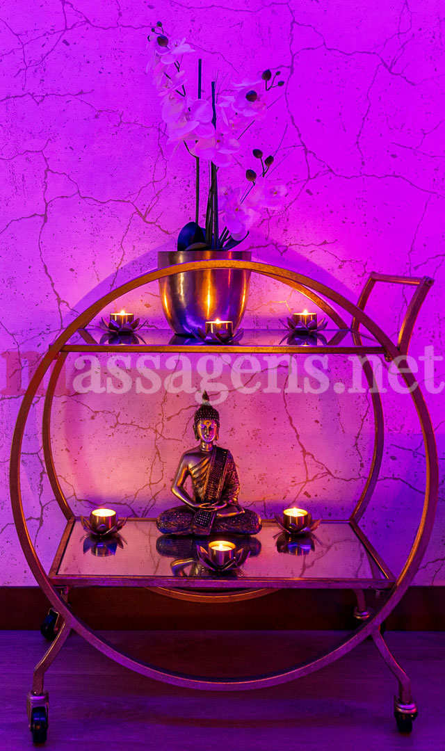 Foto vertical Massagista Instalações