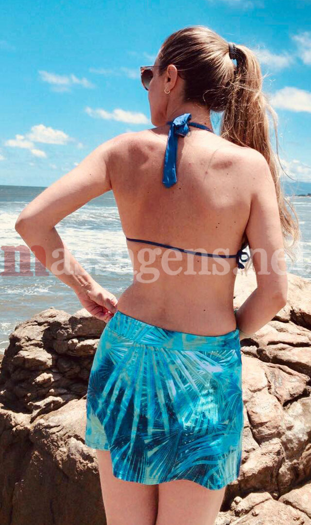 Foto vertical Massagista Isabella