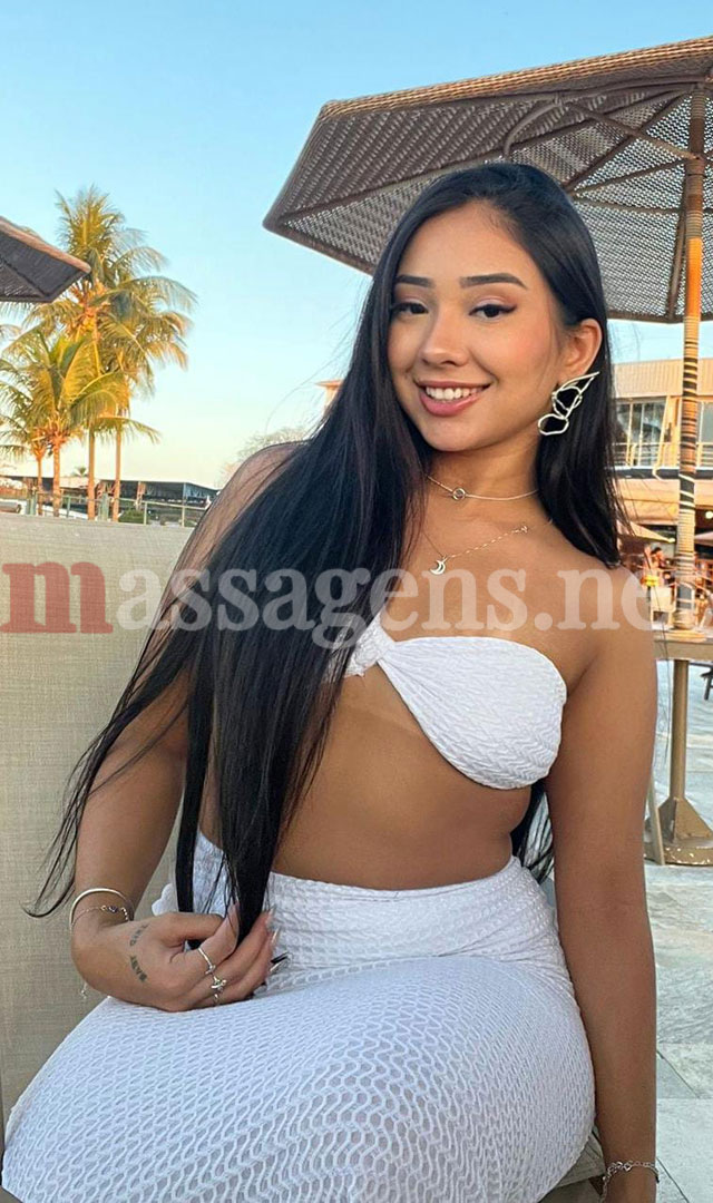 Foto vertical Massagista Noa