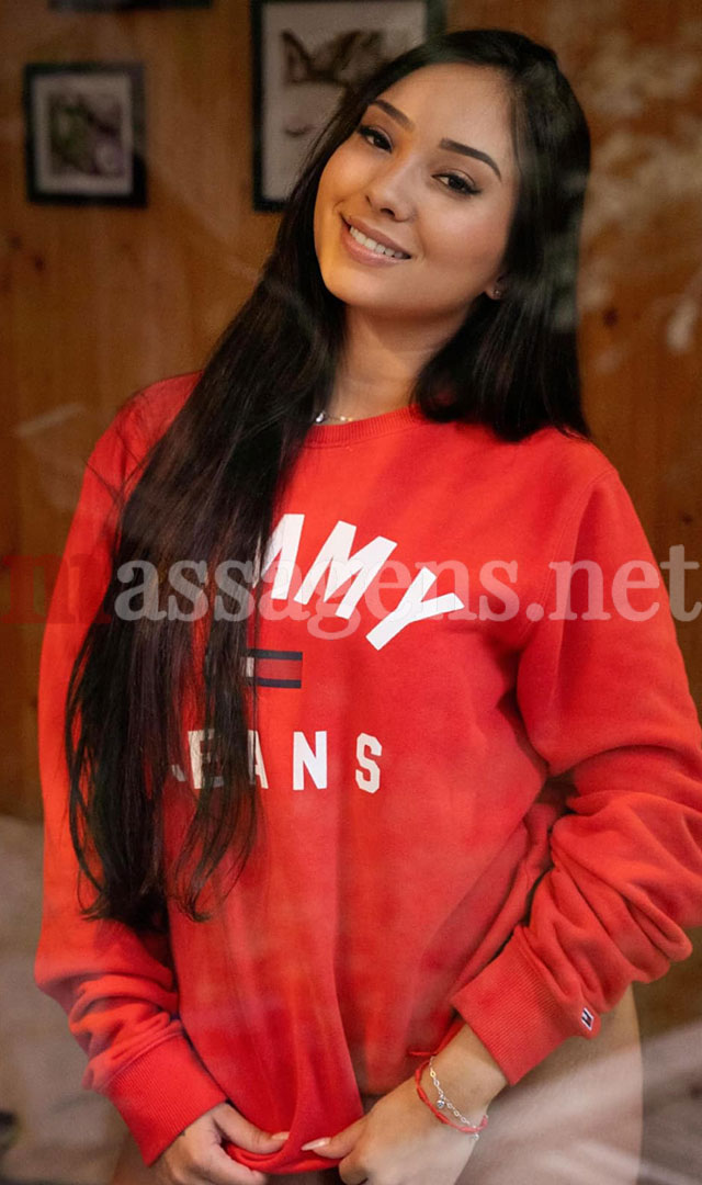 Foto vertical Massagista Noa