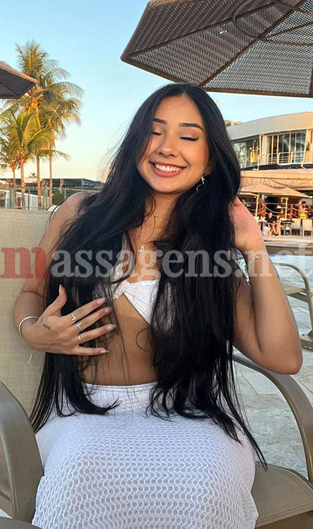 Foto vertical Massagista Noa