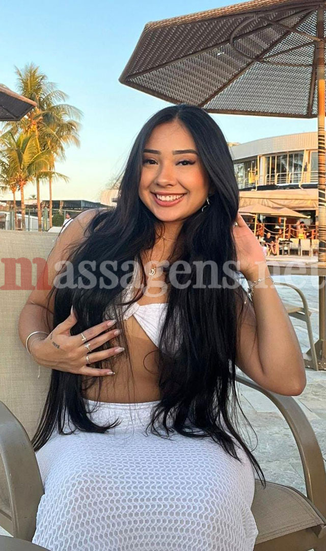 Foto vertical Massagista Noa