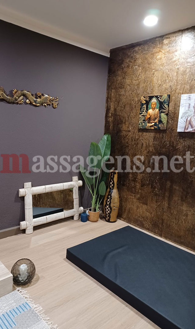 Foto vertical Massagista Sensual LX